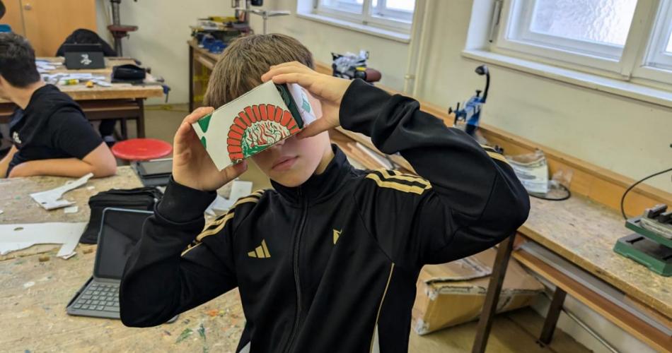 VR1